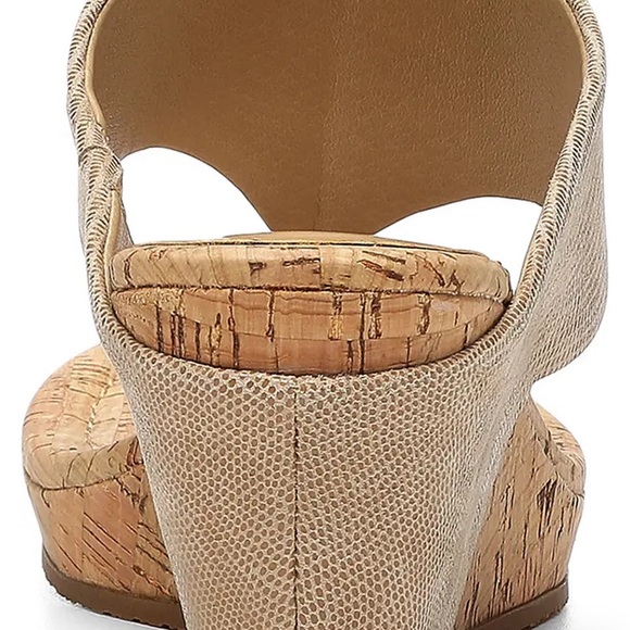 Donald Pliner woman sandals heel - Picture 7 of 9